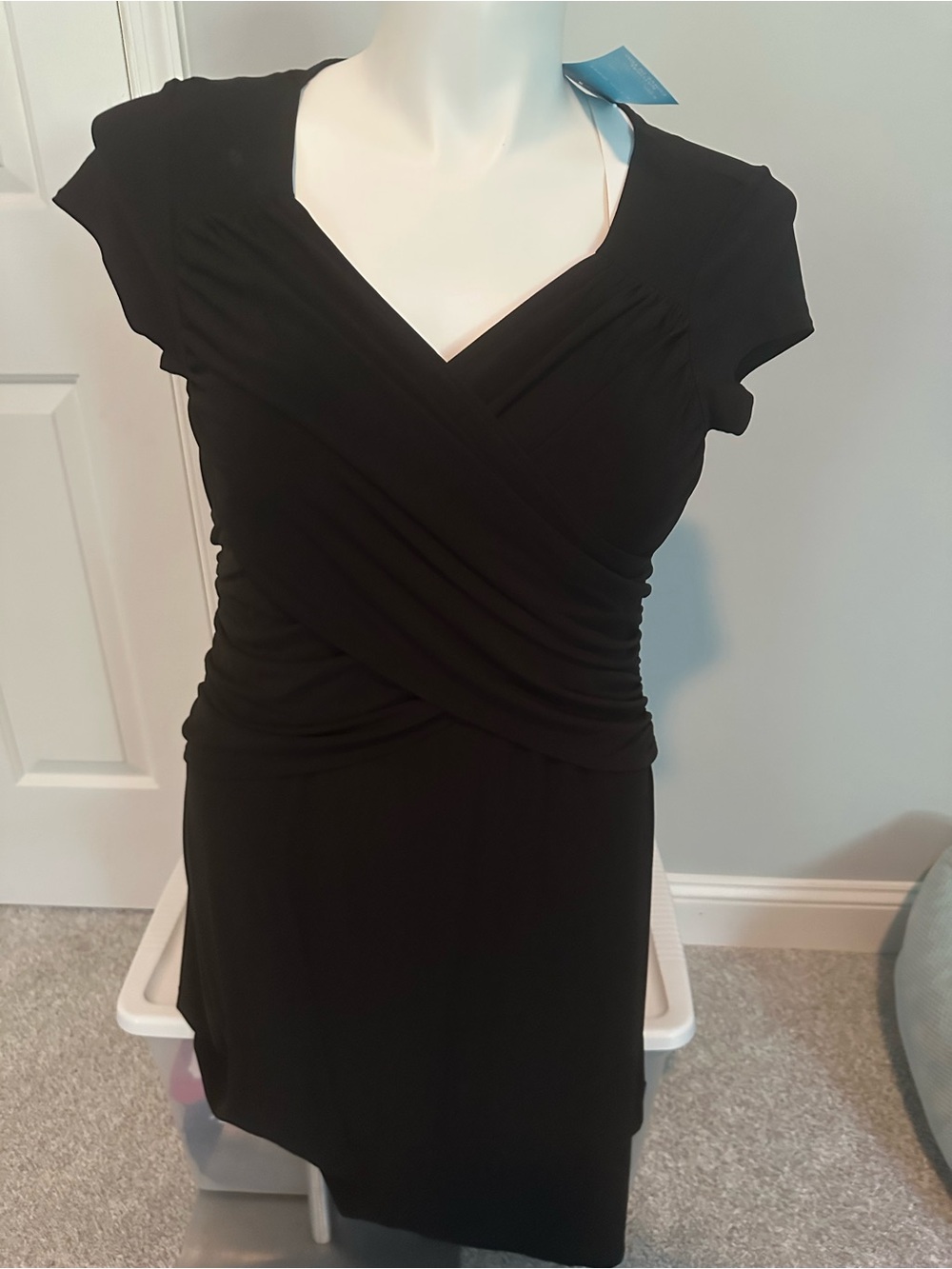 Women's Black Faux-Wrap Short Sleeve Mini Dress